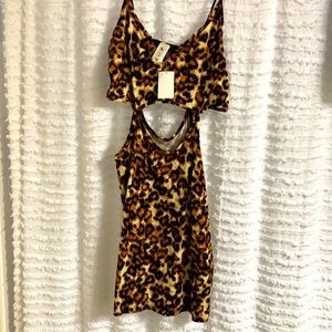 Cut-out Cheetah print mini